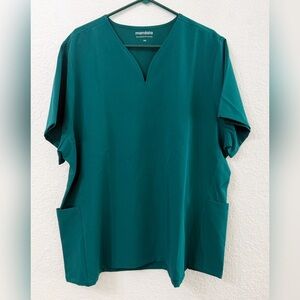 NWT Mandala Curved V Neck Scrub Top -3XL